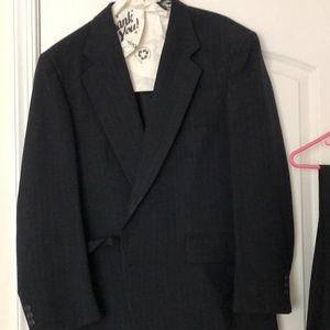 Men’s Navy Blue Suit